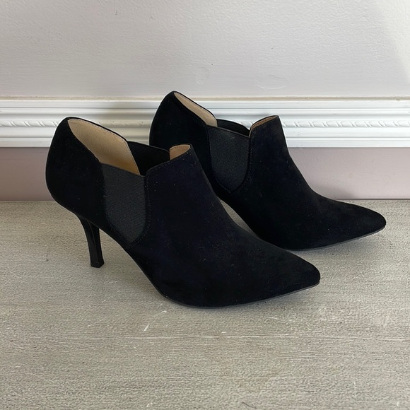 Ann Marino By Bettye Muller Black Heel Ankle Booties, Size 7 - Picture 1 of 9